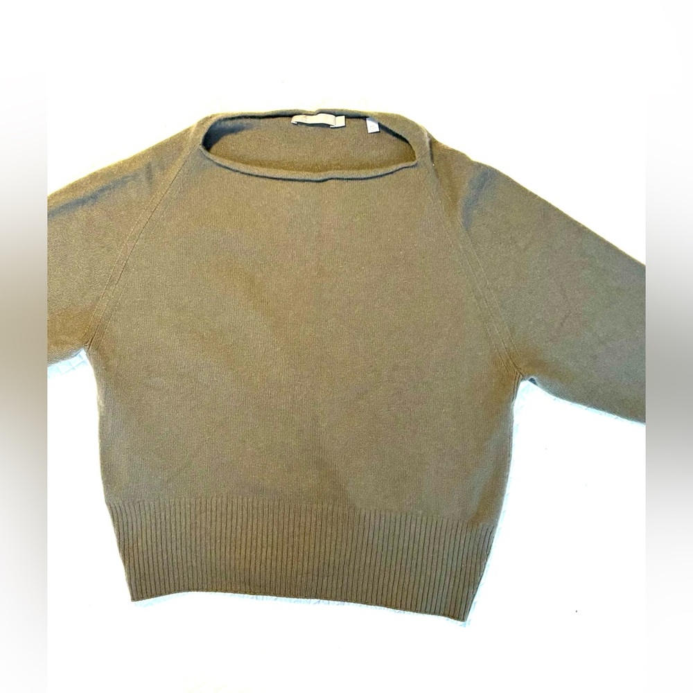 Vince cashmere khaki sz small sweater